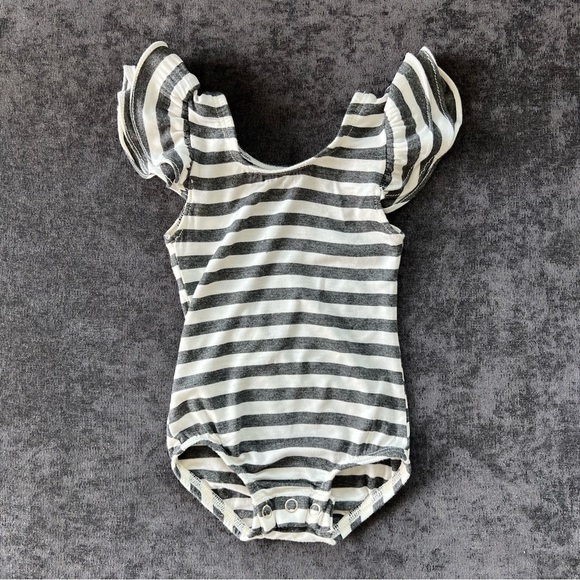 This Tribe of Three Flutter Sleeve Leotard Size 3-6 Months - Picture 1 of 4